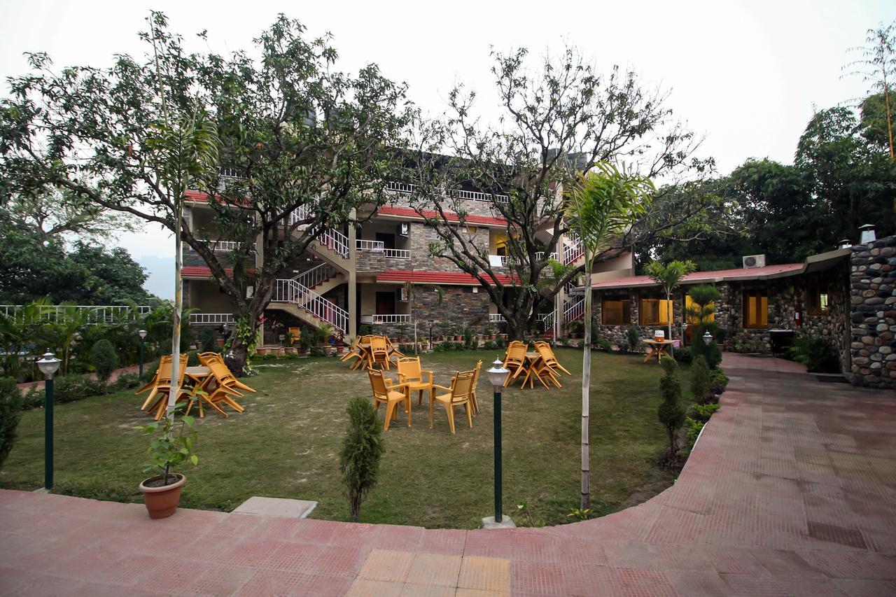 V Resorts Dukes Den Resort Rāmnagar Exterior foto